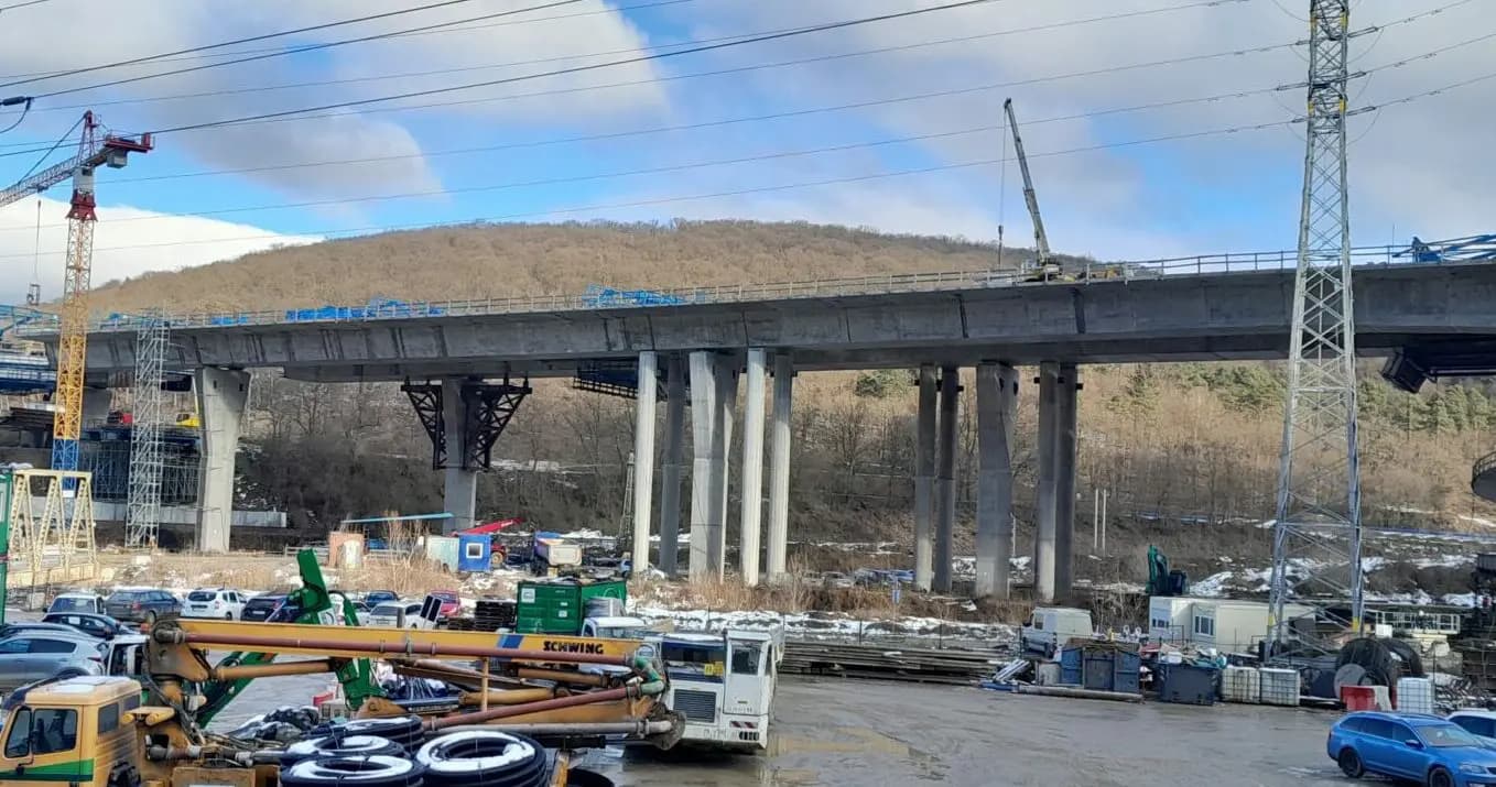 Práce na prešovskom obchvate napredujú, mosty už majú dokončené základy a piliere