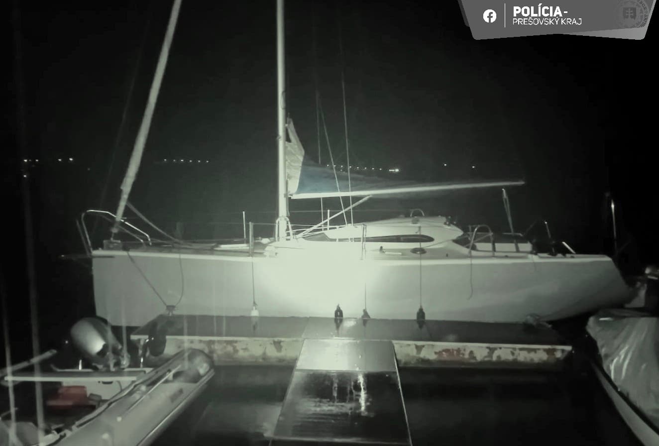V Domaši našli telo staršieho muža, plávalo na hladine